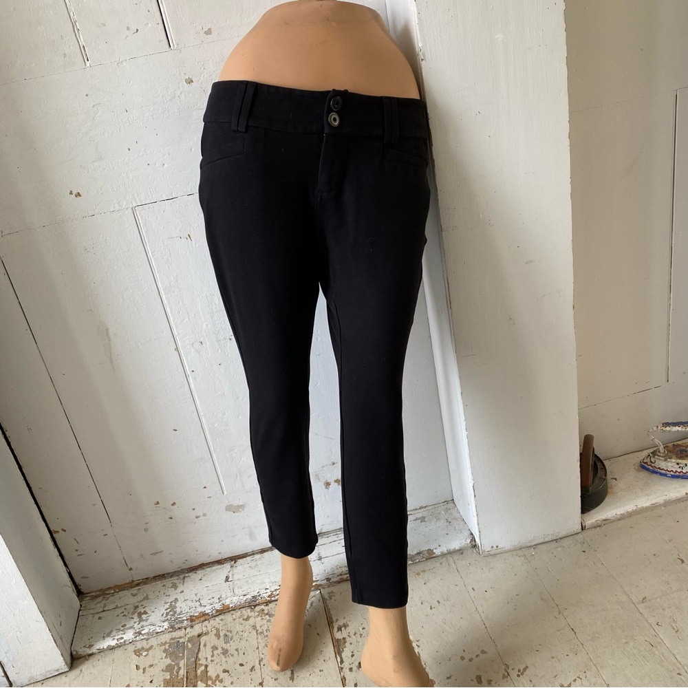 Torrid Cropped Stretch Black Ankle Pants